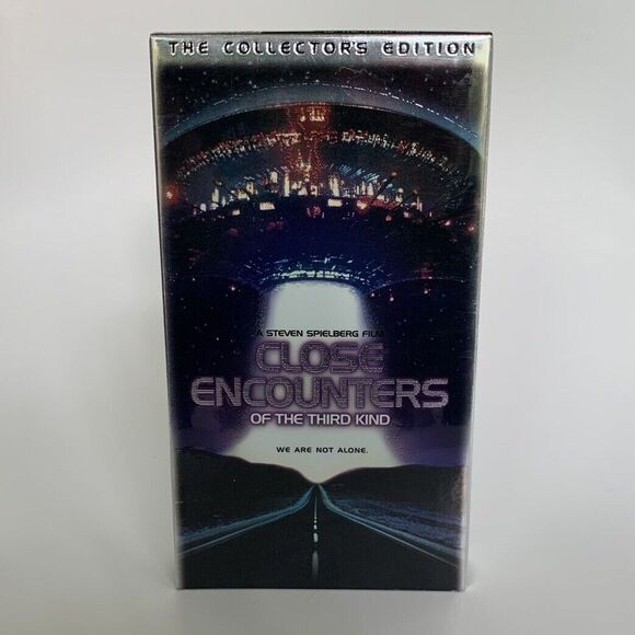 Close Encounters of the Third Kind (VHS, 1998 Release) Collector's Edition SciFi - Picture 2 of 10